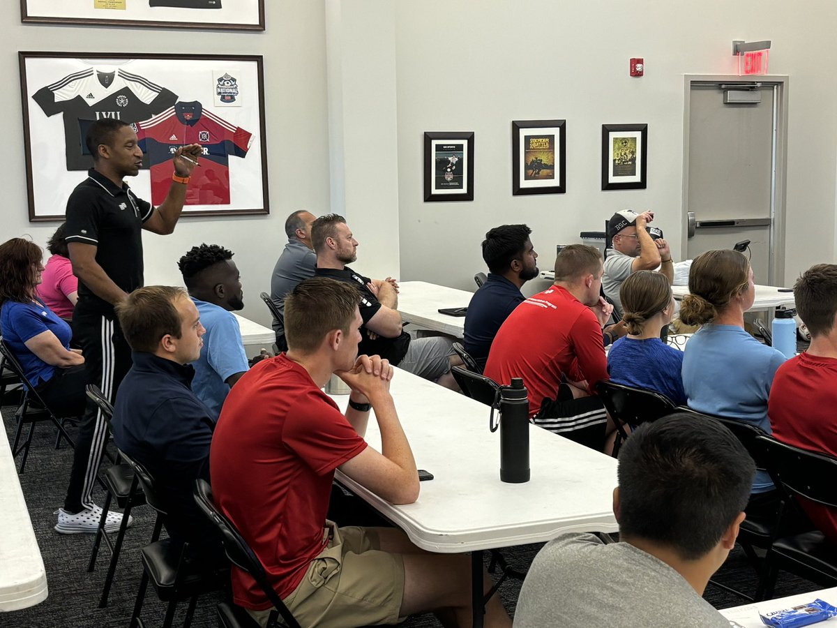KSRefereePro's tweet photo. #KSStateCup returns tonight for the 3rd & final week. #KansasReferee took advantage of Memorial Day to prepare & continue their education with our very own Jon Freemon, FIFA Referee. No off days, as we understand what’s at stake & want to preform at a high level.
#KSRefPro #KRDP https://t.co/HyDbBzkDdR