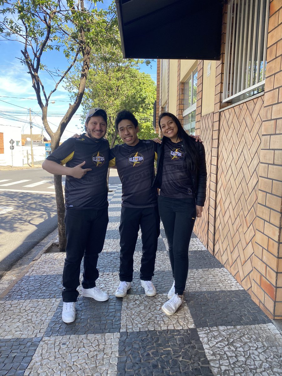 Team Electra (@teamelectrabr) on Twitter photo Hoje aconteceu o encontro de 🌽lhoes!
Agora o <a href="/GuilhermeToyota/">Guilherme Toyota</a> está uniformizado pronto para o feed… pediram para marcar o <a href="/dirmaoURSO/">dirmaoURSO</a> mas ainda não sei 🤷♂️ o motivo 🤣🤣🤣 Hoje aconteceu o encontro de 🌽lhoes!
Agora o <a href="/GuilhermeToyota/">Guilherme Toyota</a> está uniformizado pronto para o feed… pediram para marcar o <a href="/dirmaoURSO/">dirmaoURSO</a> mas ainda não sei 🤷♂️ o motivo 🤣🤣🤣