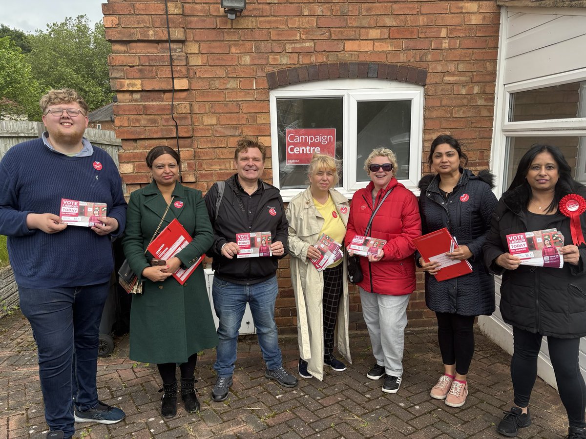 Polling day today We are working hard for a Labour 🌹 victory with our brilliant candidate @Nazrashe. @CllrJohnCotton @CllrNKKooner @samatquinton @Jilly4PerryComn