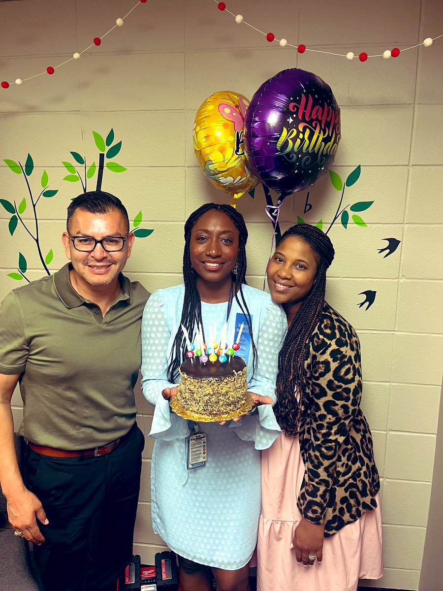 Hilarion Martinez (@hilarionmartin1) on Twitter photo Wishing our amazing principal at <a href="/HirschHawk/">Hirsch Elementary</a> the happiest of birthdays! Enjoy your special day <a href="/latpat1908/">LaToya Patterson</a> ! Wishing our amazing principal at <a href="/HirschHawk/">Hirsch Elementary</a> the happiest of birthdays! Enjoy your special day <a href="/latpat1908/">LaToya Patterson</a> !