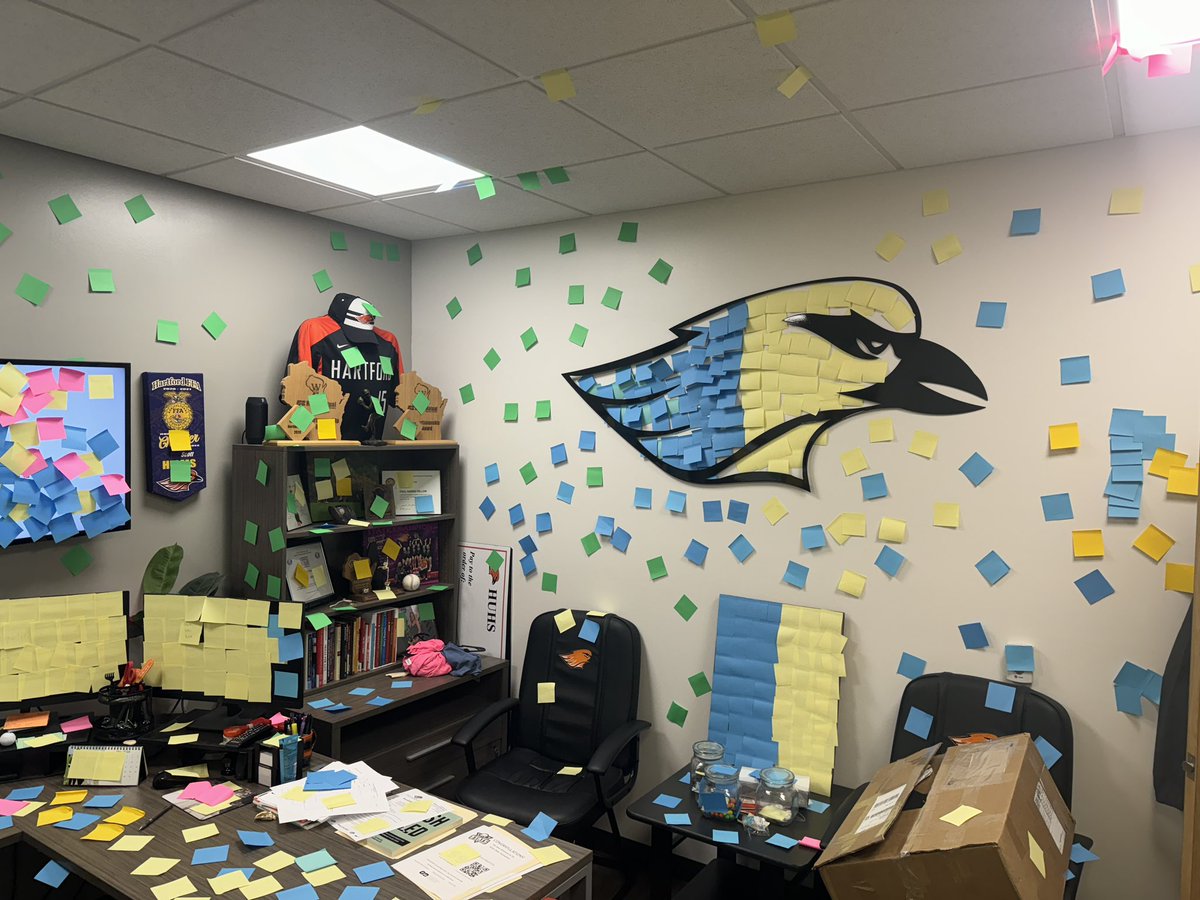 HUHS_Athletics's tweet photo. Looks like some of my Senior friends decided to decorate my office today!! Awesome job!! #Classof2024 https://t.co/9urV7DYRtJ