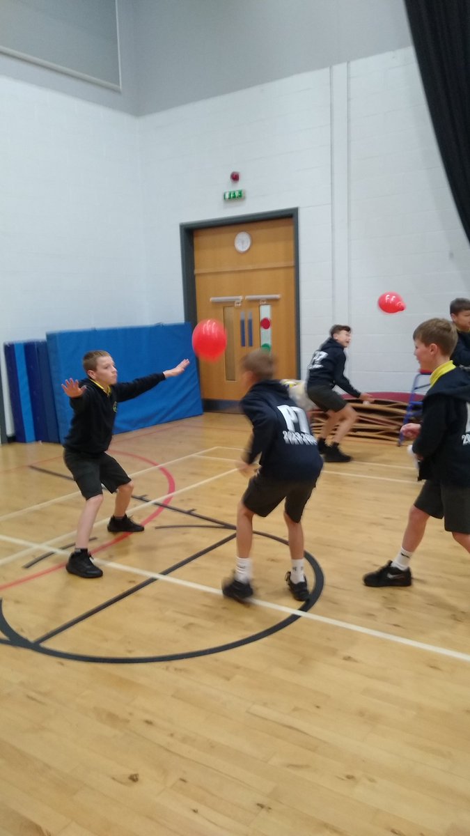 BonalyPrimaryP7's tweet photo. There was lots of active learning in P7 this morning. The children were outside, working out the areas of triangles and compound shapes. Then P7A had fun practising their spelling words with balloons. @BonalyPrimary https://t.co/y4cDiA4cWW