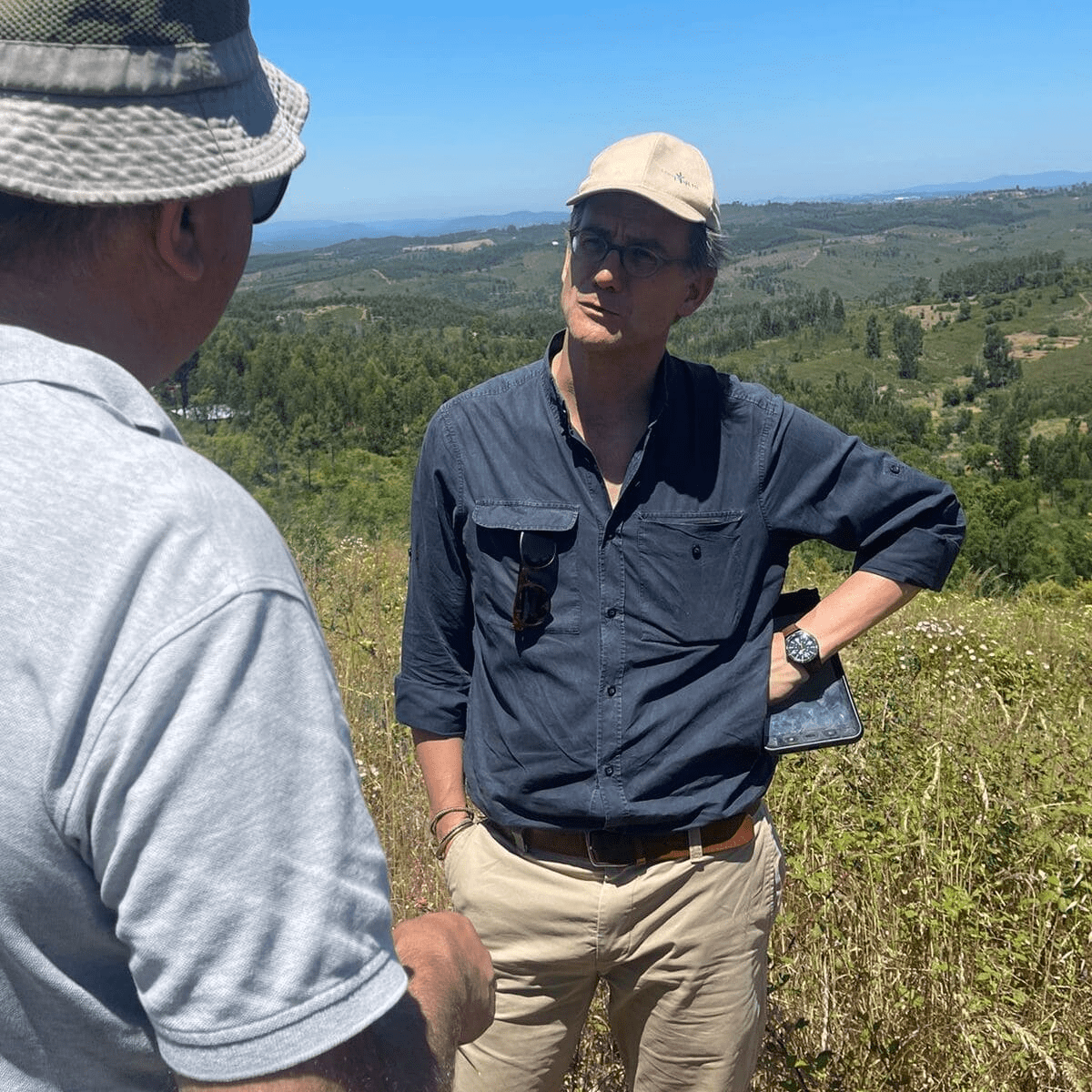 Sylvestris_Atla's tweet photo. Proença-a-Nova e Mação, duas áreas onde intervimos e que visitámos com um auditor externo independente para avaliar a instalação dos povoamentos florestais e as boas práticas aplicadas.
#sylvestrismetsa #proencaanova #macao #auditoria #povoamentoflorestal #boaspraticas https://t.co/5u0lwnlgdt