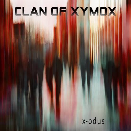 La banda de darkwave Clan Of Xymox prepara el lanzamiento de 'Exodus', su nuevo álbum, con un EP que incluye remixes de TRAITRS, Principe Valiente y la canción 'X Odus'. Escuchen: tinyurl.com/4jd26cm8