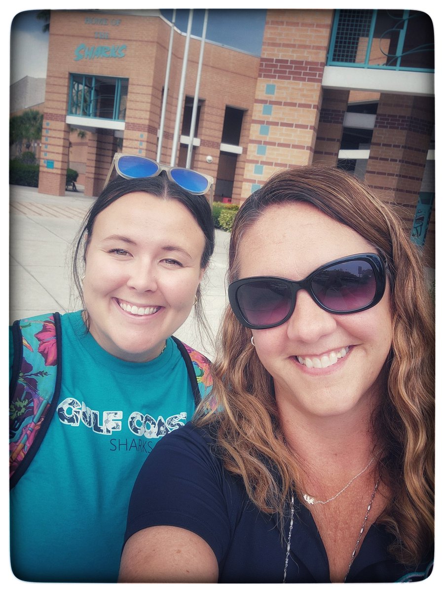 Last Day of School!! #firstyearteachinghighschool 🦈🩵