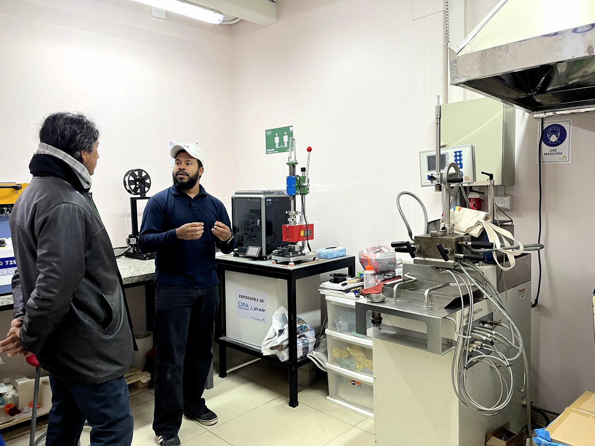 El Gerente de M&amp;M DISTRIBUCIÓN, Hardy Medina conoció las instalaciones de nuestro centro de investigación junto a Hello Castellón, coordinador general de GT-ATP y Jesús Serrano, coordinador de Planta Piloto.
#CentrosAnid #GTATP