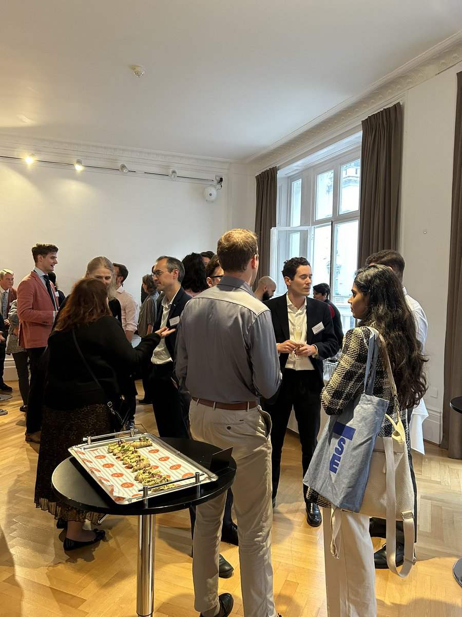TSEinfo's tweet photo. A wonderful TSE meet-up in London @ifru_london with faculty, friends, alumni and partners to reconnect and make new connections. And a special #CrossingChannels podcast recording with @DianeCoyle1859, @tavitonst, Paul Seabright, and the amazing host @ruskin147 https://t.co/Dtopm975Fw