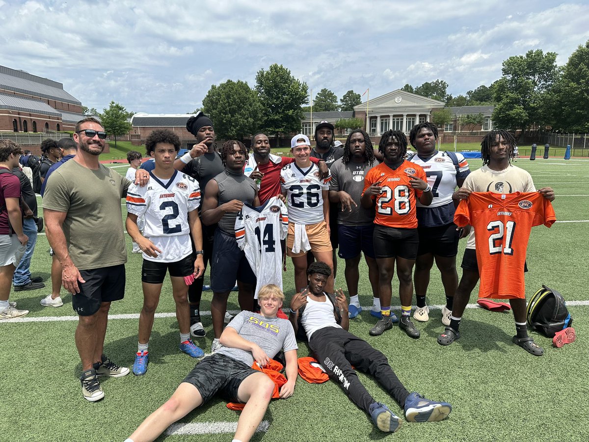 GTB_tay6's tweet photo. Had a great day at the UtM camp‼️💥 @CoachSetler @nickcochran @FBCoach_P @CoachSantana_ https://t.co/7Vrcnk16Ht