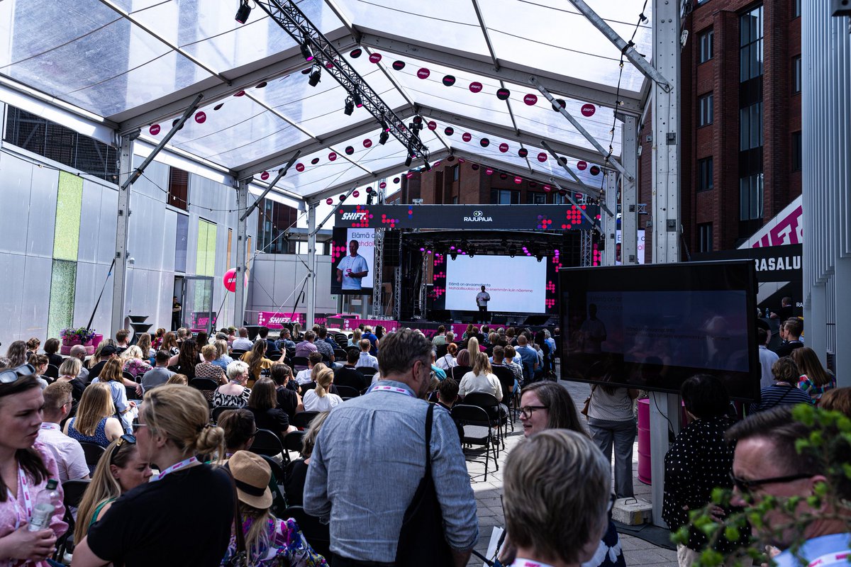 IT’S A WRAP!

Lähes loppuunmyyty SHIFT Business Festival 2024 toimitti elämyksiä, inspiraatiota, verkostoitumista, iloisia kasvoja ja kättelyitä helteisissä tunnelmissa Turun Tiedepuistossa.

Lisää tunnelmia SHIFTin LinkedInissä &amp; Instagramissa (theshiftfi)!