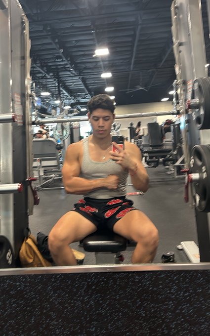 Watch 💌's leaked NSFW photo on TwXstars