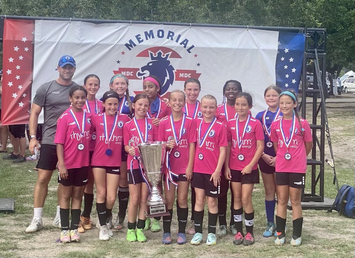 AHFC 13G Blue E finished champions at the MDC this weekend! Great work girls! 🥇 

…
#ahfcsoccer #ahfcpride #ahfcfamily #BEASTSINTHEEAST