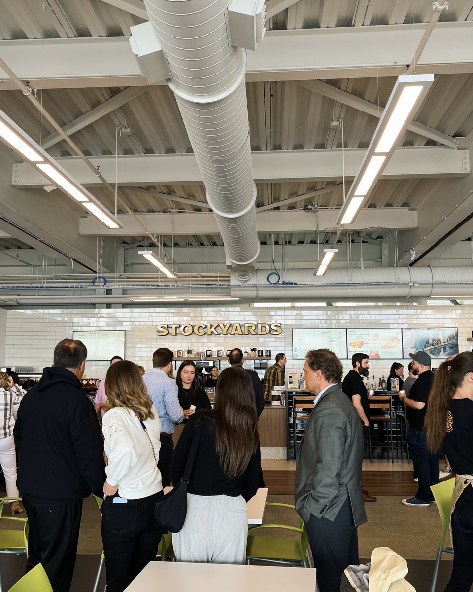 Order up! Yesterday, we celebrated the opening of @stockyardsbev at #YKF in the departures lounge🎉 The new food, beverage and retail offerings celebrate local products from Waterloo Region, including @atpoppys_, Big Jerk, Snyder Acres Maple Syrup and more!

(1/3)