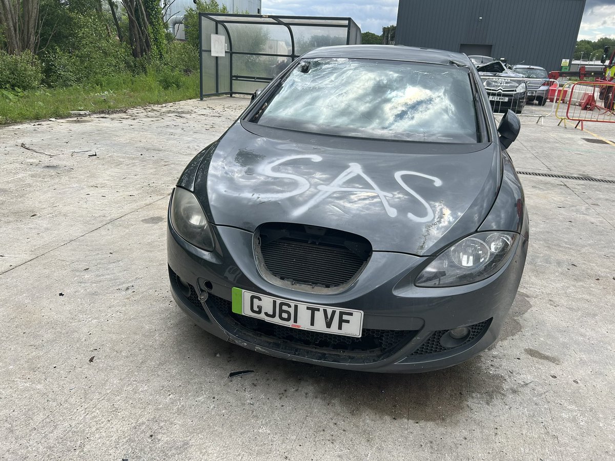 Our ‘Astra EV’ is no more, it was cut up by mistake. Following some hard work yesterday I am please to introduce you to our Mk II ‘Seat Leon EV’ complete with cut loop, pull fuse, and green tab on the plate. We will soon be receiving 2 actual EVs. Until then a little improv…