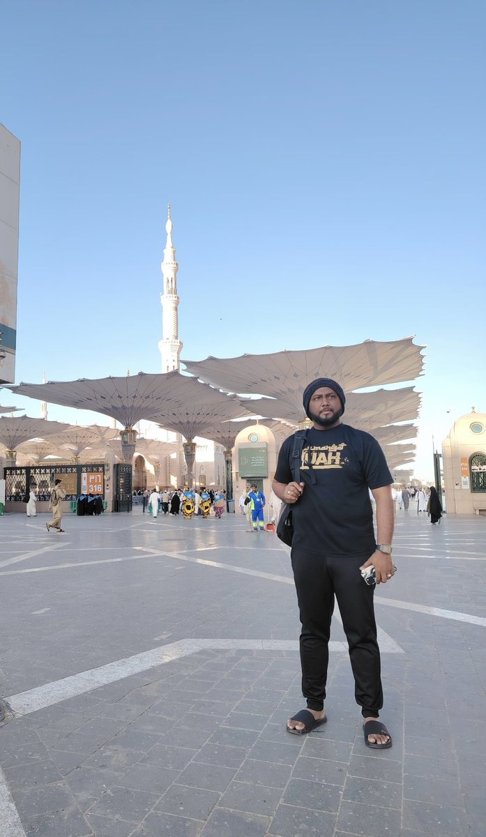 Aliff_thechamp's tweet photo. Alhamdulillah..kekadang rezeki Allah kita xjangka..Allah Maha Besar #TeamDjAliff #FightAliffFight #LetMeIn #TheChampIsHere #NeverGiveUp #BelieveThat #RadioAnnouncer #Producer 🤍💛🖤 https://t.co/GcdCxCODWN