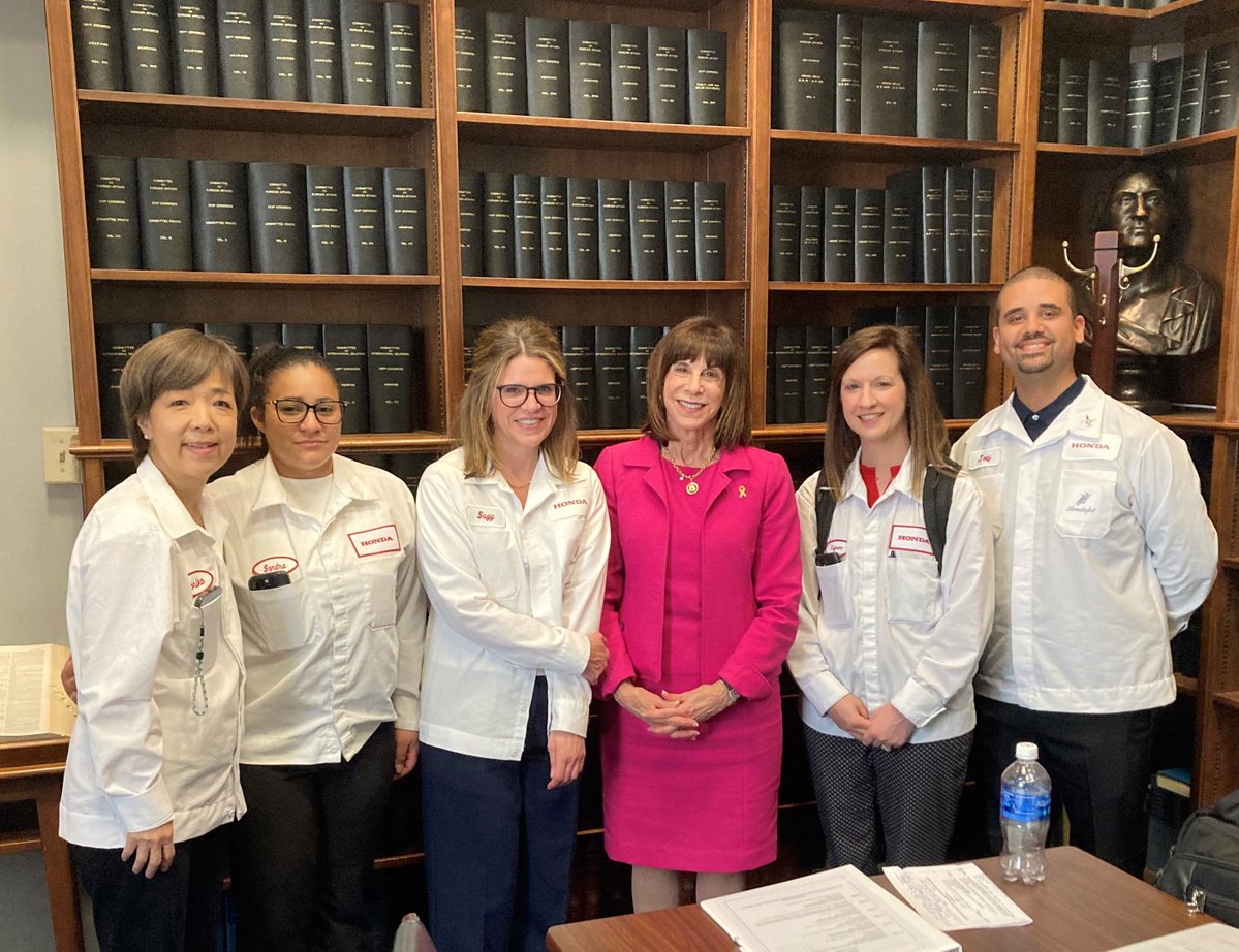 Thank you to @RepKManning for meeting with Honda NCM and @hondajet associates last week.

Our North Carolina associates build the world’s most advanced light jet at our Greensboro facility.