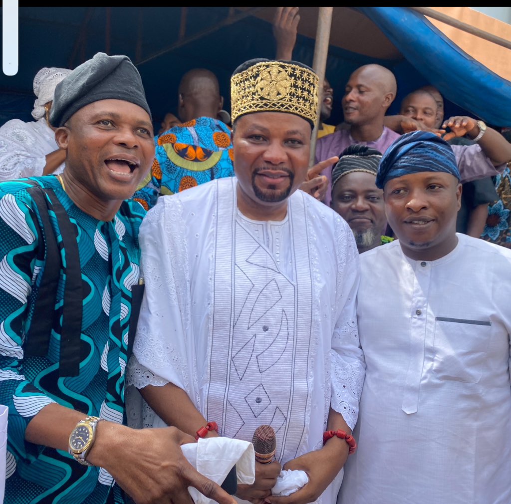 akinwemimo's tweet photo. Osun: PDP Suffers setback in Ifelodun local government As APC receives Socialist Elemo-Oluomo of Ikirun, Chief Bamidele Onifade https://t.co/BR93prv7bE (From Phoenix APP) https://t.co/0fQgtT5x3d