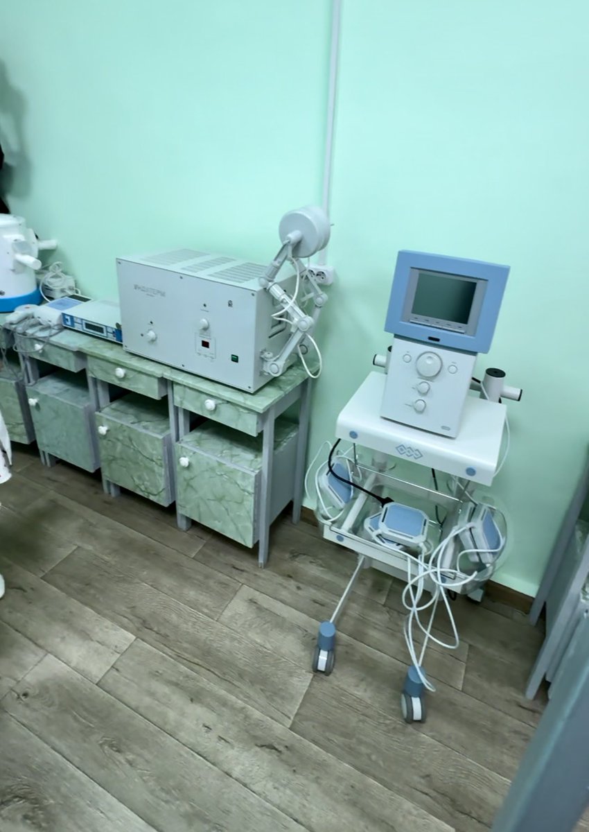 gerashchenko07's tweet photo. 🇫🇷🇺🇦 A modern physiotherapy office was opened in the Medvyn community

In the outpatient clinic, the possibility of access to electrophoresis, ultraphonophoresis, magnetic therapy, inhalation, electrical stimulation of muscles and other important services was opened https://t.co/PDplPnGy6Z