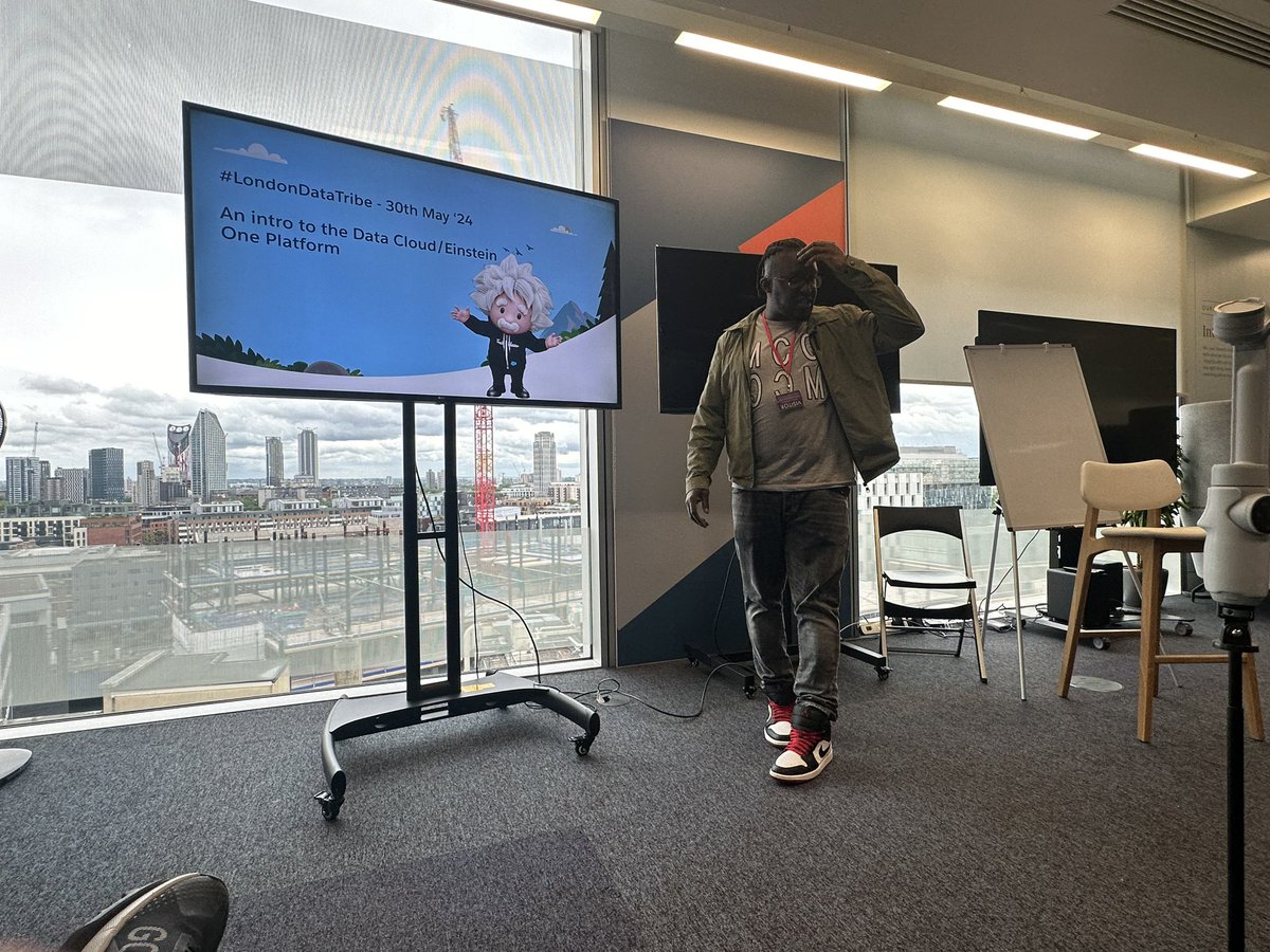 LondonDataTribe tweet media