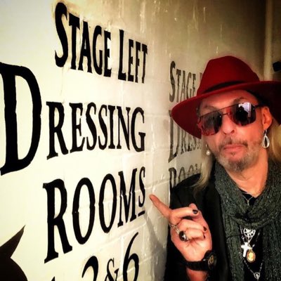 #NuovaFotoProfilo Nick Elliott nickelliott.info nickelliott.photography nickelliottpodcasts.com @nickelliottrock @nick_italian @nickelliottinfo Nick Elliott fotografo di arte rock (ufficiale)