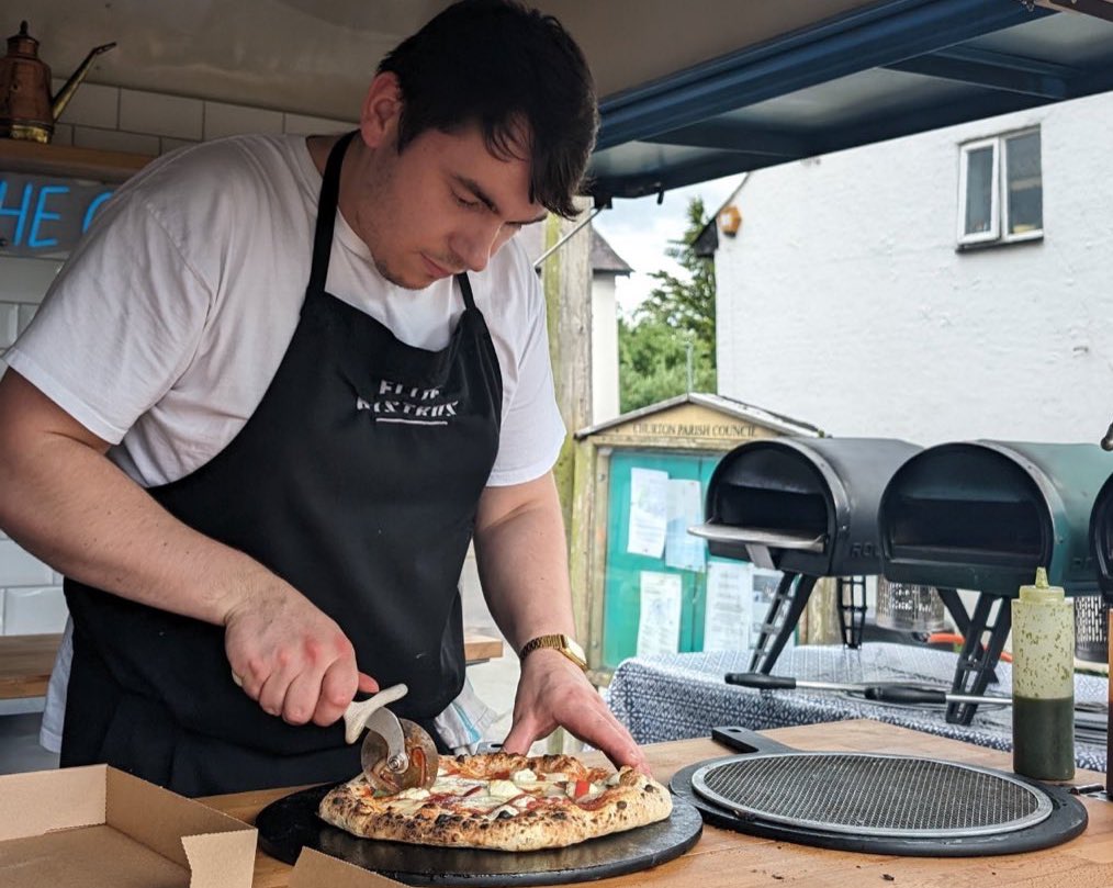 The White Horse Pub tweet media