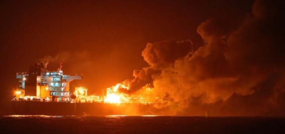 ⭕️عاجل⭕️
العدوان الأمريكي البريطاني يشن 6 غارات على صنعاء العاصمة والمحافظة
يبدو أن قواتنا البحرية أوجعتهم
#اليمن_مقبرة_الغزاة #صنعاء #رفح_الان #اليمن_يؤدب_امريكا