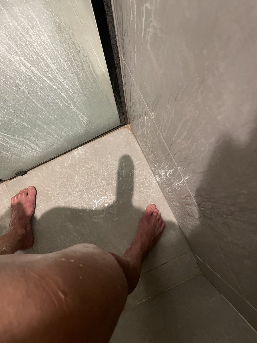 Foto da sombra 🍆

onlyfans.com/olivermarcos_on