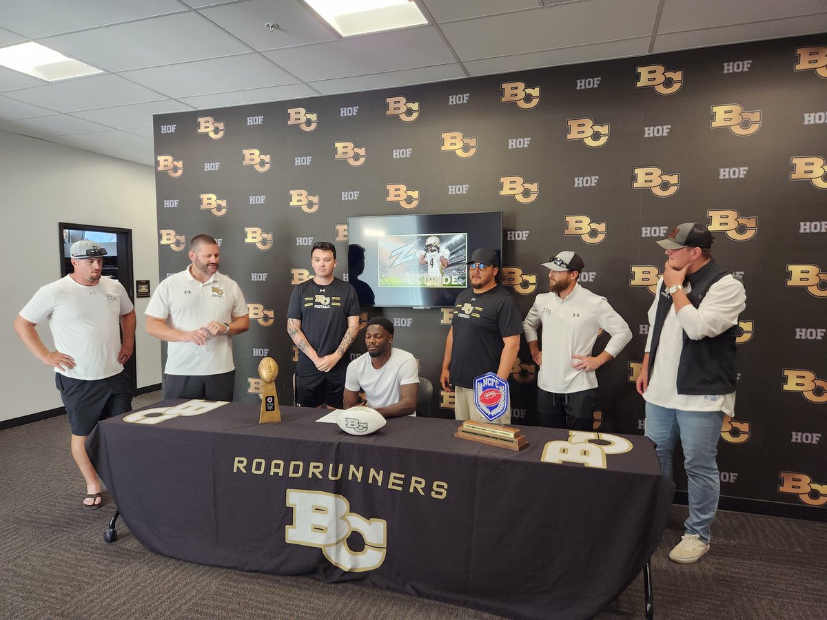 Another <a href="/ButteFootball/">Butte College Football</a> Roadrunner moving on! Congrats <a href="/MalcolmDewalt/">Malcolm Dewalt IV</a>