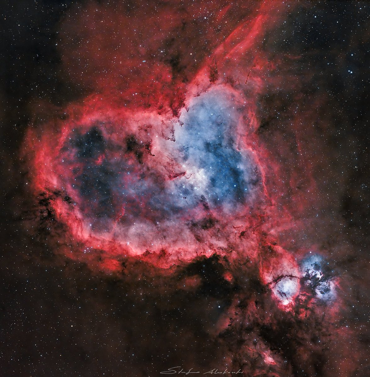 IA X FOTOS ASTRONÔMICAS: COMO IDENTIFICAR?

infelizmente tem muita gente usando imagens geradas por inteligência artificial em (grandes) páginas de Astronomia. como conseguir distinguir uma foto real, uma concepção artística e uma IA?

um fio necessário p/ os amantes do Cosmos 👇