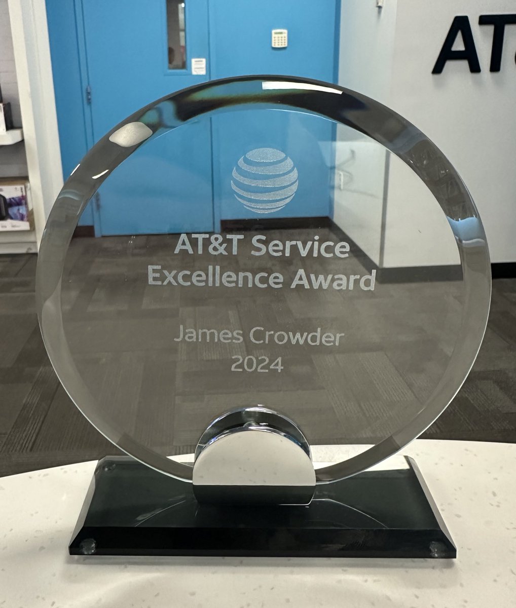 I received my Service Excellence Award today. I am beyond grateful for all the recognition and proud to be part of such an amazing team! <a href="/joak80/">justin oakliff</a> <a href="/pnixnix/">Peter Nixon</a> <a href="/LifeAtATT/">Life at AT&T</a> <a href="/keroninc/">Keron Incarnato</a> <a href="/LillardDerick/">Derick Lillard</a> #attemployee #SEAwinner