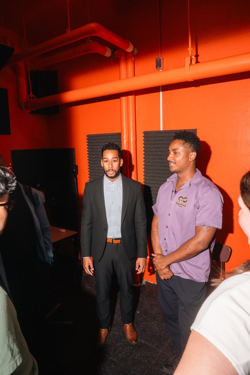 We had a great time touring Brooklyn Academy of Global Finance, a public school in our district, with @bkbpreynoso this week. It was especially enlightening to check out their media center. 1/2