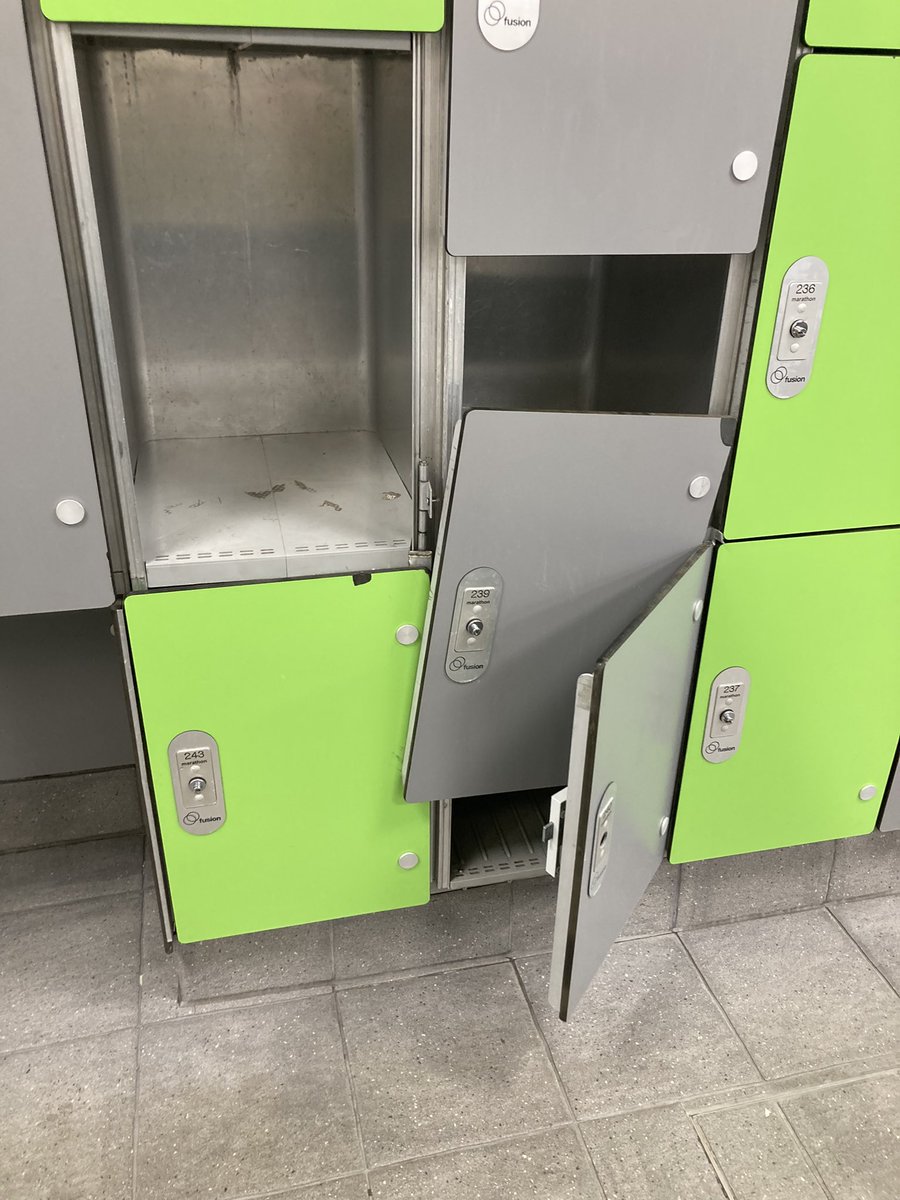 IsSaddleThereIs's tweet photo. Hi @ContactHaringey, visited Tottenham Green Leisure Centre today. Can’t believe it was closed for over a year, yet @Fusion_LS still didn’t get around to sorting out the lockers! What leisure centre expects customers to bring their own padlock? And only 1 of 3 hairdryers working! https://t.co/no4EFIe6tq
