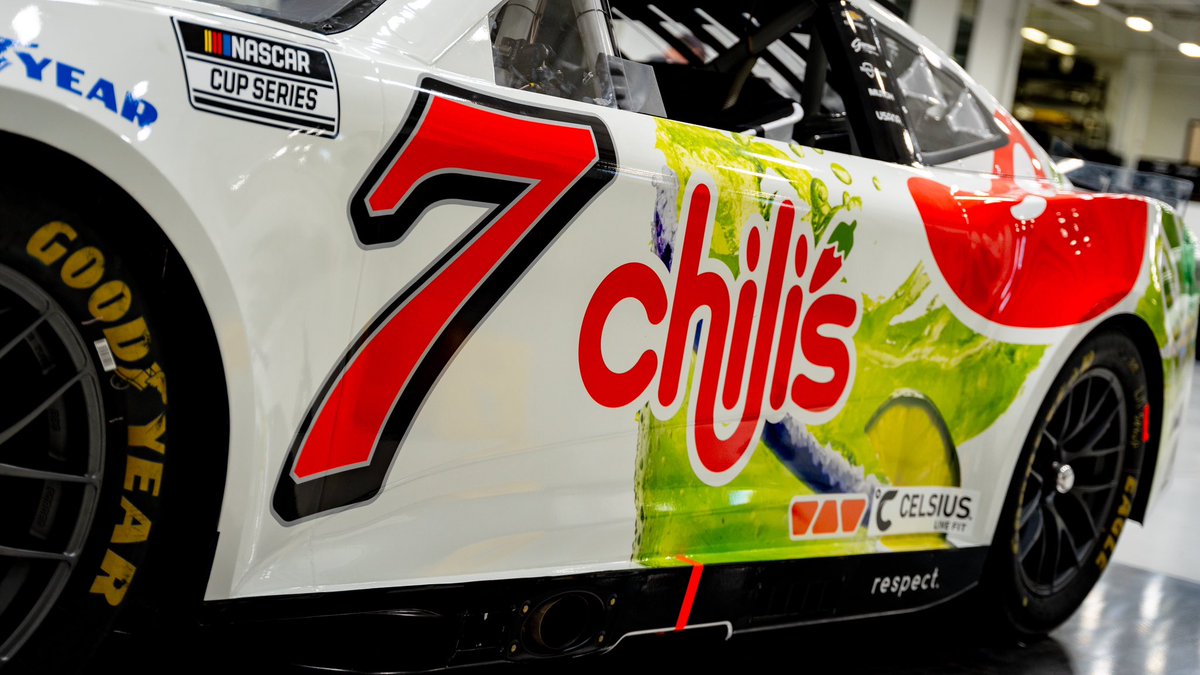 It’s 5:00 somewhere. @CoreyLaJoie | @Chilis