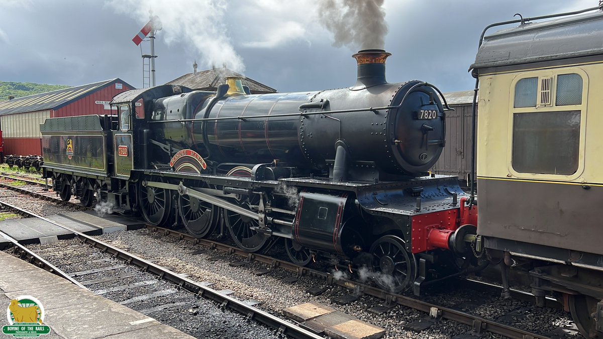 7820 'Dinmore Manor' departs Winchcombe for Toddington and Broadway. #CotswoldFestivalOfSteam #GWSR #WesternWorkhorses #Steam 27th May 2024.