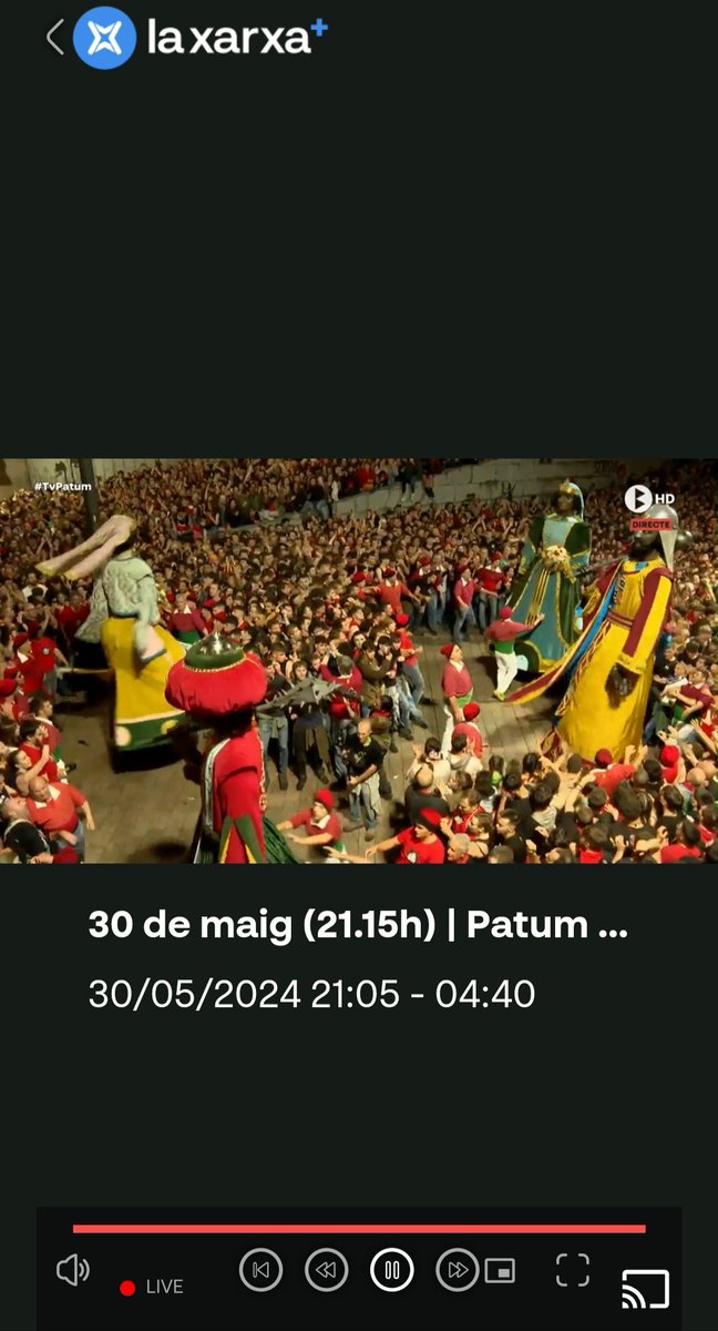 estencla's tweet photo. Des de Castelló de la Plana, seguint @lapatum a @tvbergueda amb ganes de tornar a viure-la en directe!  #tvpatum https://t.co/JzlraeKJsD