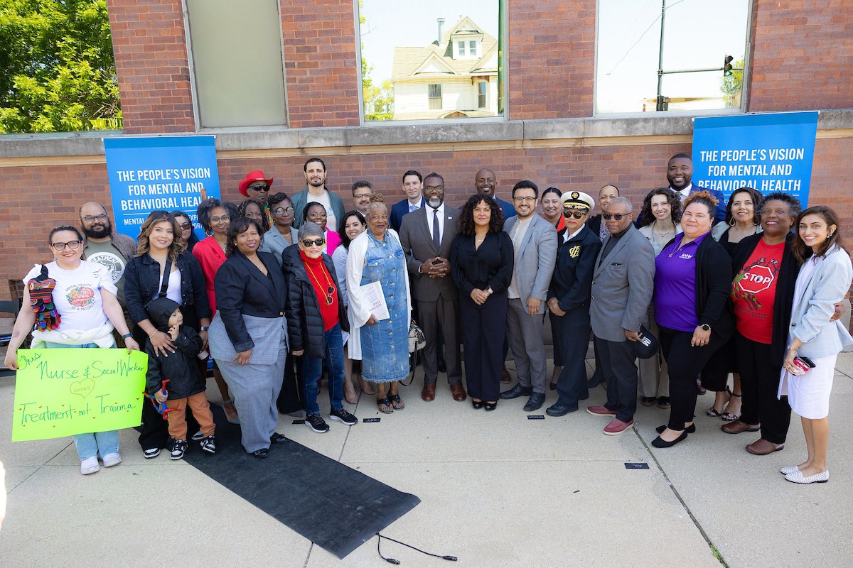 Expanding mental health services was a promise I made, and one I am fulfilling with today’s announcement of the reopening of the Roseland Clinic.

We are grateful for everyone who has fought for more than a decade for this moment, and for building a better Chicago for all.