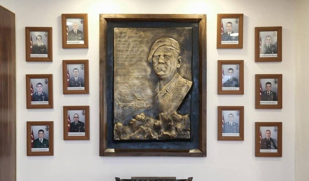 Ruhunuz şad olsun!

Şehit Aydoğan AYDIN
Şehit Oğuzhan KÜÇÜKDEMİR
Şehit Gökhan PEKER
Şehit Songül YAKUT
Şehit Koray ONAY
Şehit Nuri ŞENER
Şehit İlker ACAR
Şehit Mehmet ERDOĞAN
Şehit Zeki KOÇ
Şrhit Serhat SIĞINAK
Şehit Abdulmuttalip KESİKBAŞ
Şehit Fevzi KIRAL
Şehit Hakan İNCEKAR