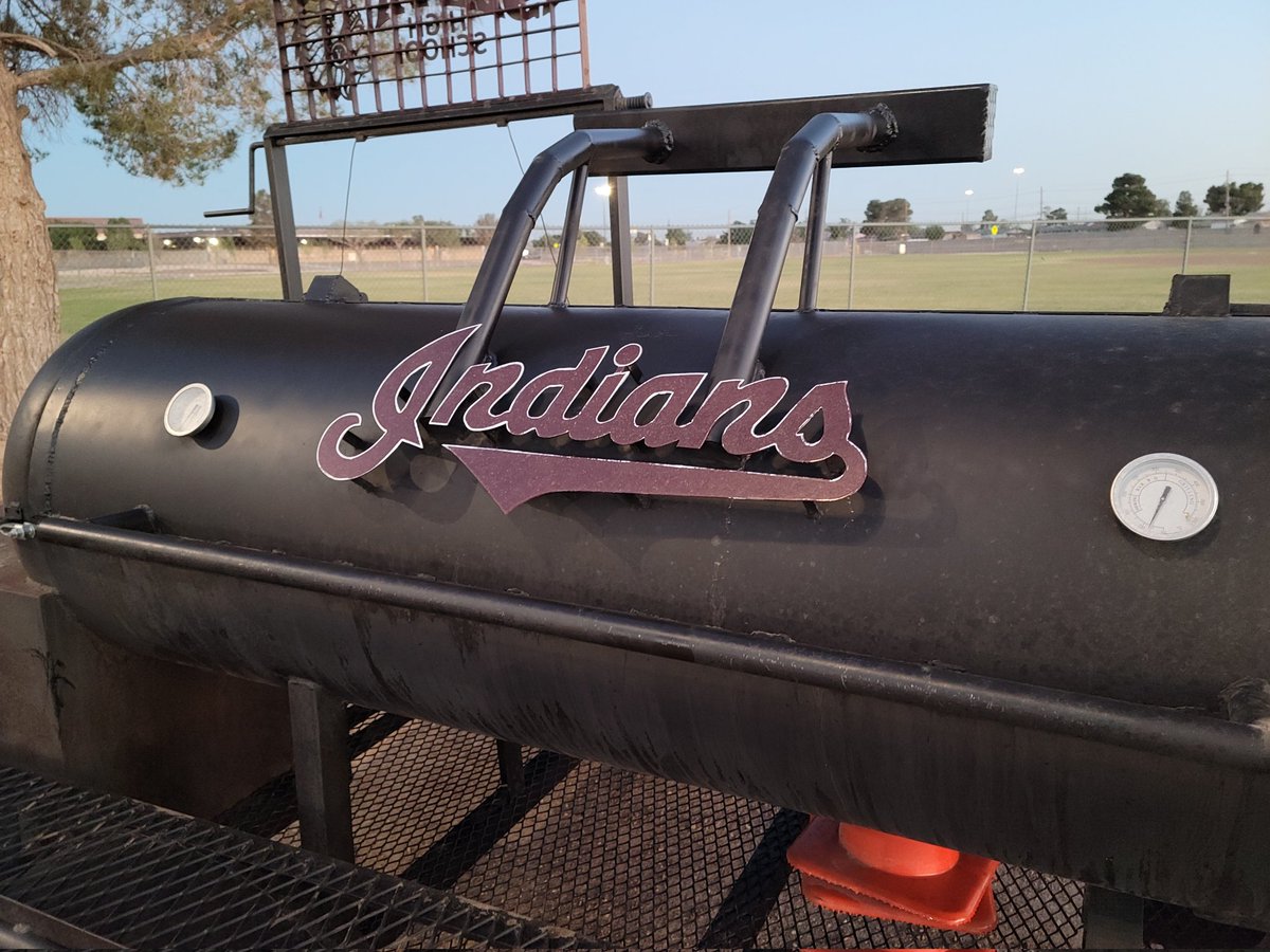 Senior Sunset grilling in full effect with the true MVPs...our <a href="/YsletaSports/">Ysleta HS Athletics</a> coaches and Mr. Luna with the Ysleta Alumni Association! Thank you all for making tonight special for the Tribe of 2024! #BOWUP <a href="/ysletafootball/">Coach Martinez</a>