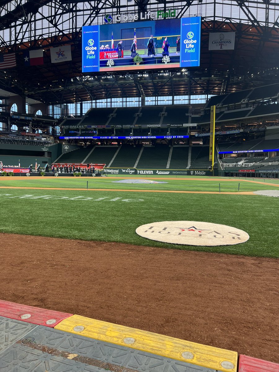 selenaozuna's tweet image. I had the honor of joining our feeder high school’s graduation ceremony. Getting to see my former students graduate always reminds me of why I do what I do. Had the best view today in the home of our World Series Champs. #SamPride  #RemynseProud #proudprincipal