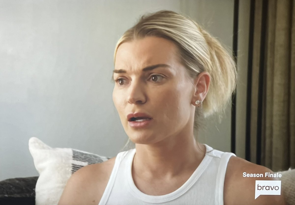 Lindsay’s face when Carl admitted he didn’t want to marry her is now making me believe she was “blindsided” #SummerHouse