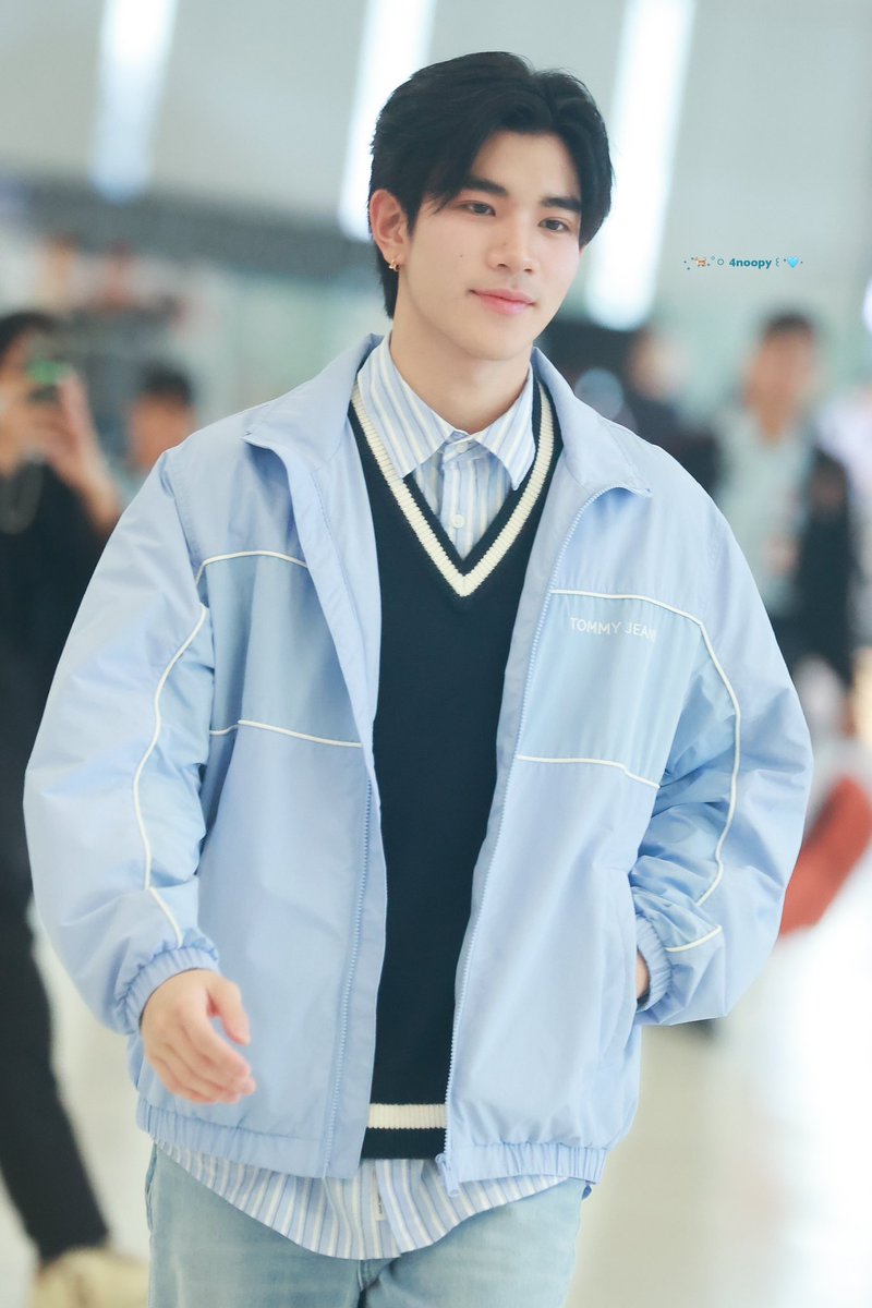4noopy's tweet photo. ♡
cute &amp; handsome 🩵

@tawattannn 

#Fourthnattawat 
#โฟร์ทณัฐวรรธน์ 
#TommyHilfiger 
#destinationsummer
#4noopy4fourth 
·
31.05.24 https://t.co/dYv1GwlyQa