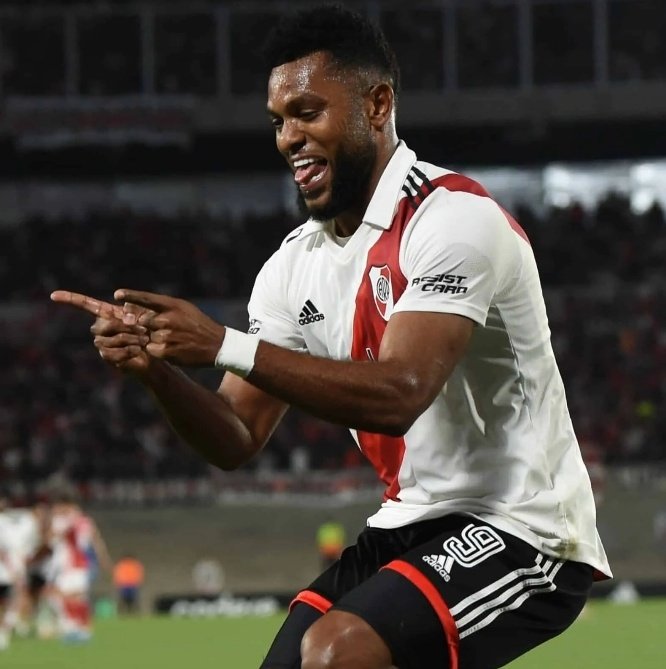 LOVECHIDIN's tweet photo. Ganó #River/ pero sigue #Demichellis .. https://t.co/Mx08viqbGj