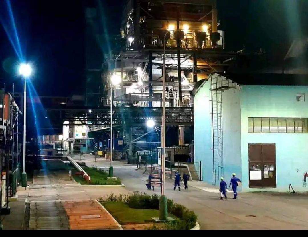 ‼️AHORA‼️ 
La ETE Lidio Ramón Pérez "Felton"  Después de comprobaciones y arranque la Unidad 1 aportará en próximas horas 230 MW al Sistema Electroenergético Nacional.  Con voluntad y el ❤️ de los  trabajadores lograron cumplir con el cronograma de mantenimiento. #GenteQueSuman