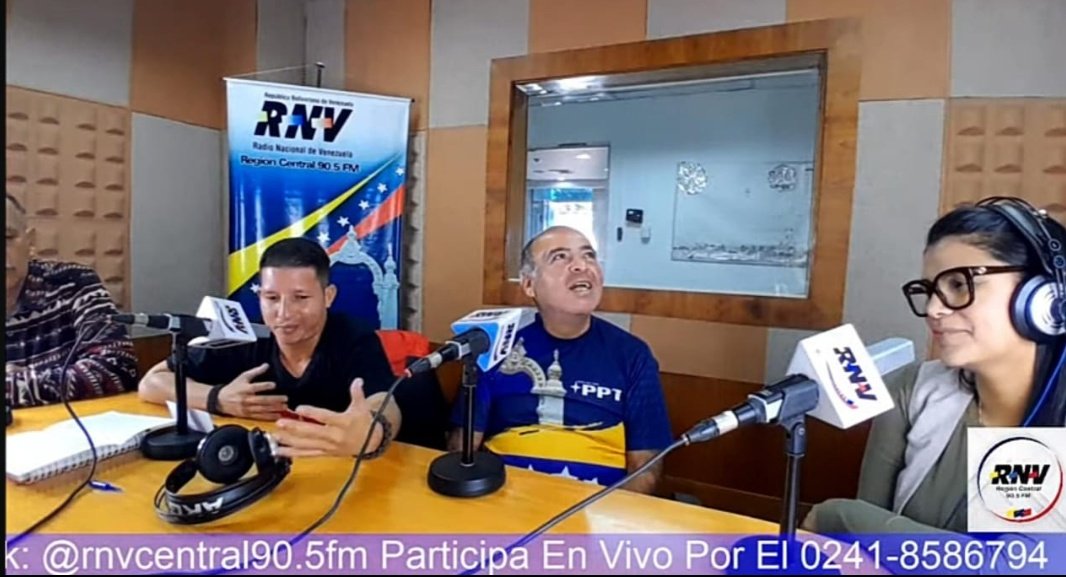 Desde Radio comunitaria RNV 90.5 FM Junto al GPPSB Elevamos nuestra #VozTupamaro y todo lo que venimos realizando #JuntoANuestroPueblo para la Victoria de nuestro presidente <a href="/NicolasMaduro/">Nicolás Maduro</a> este 28J

<a href="/WBenavides_MRT/">Williams Benavides</a> <a href="/ortega_fairuth/">Fairuth Ortega</a>

youtube.com/watch?v=zuHgDz…

#PuebloMaduroActivo