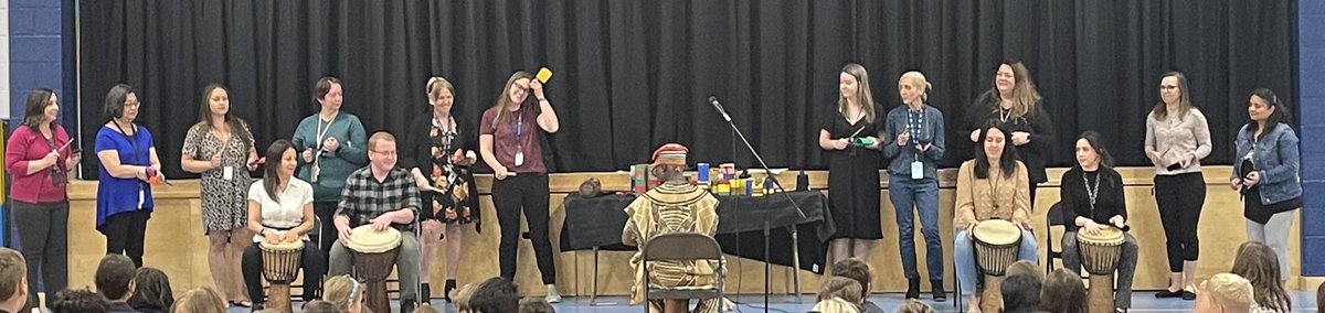 sjoa5's tweet photo. @NjackoBacko entertained and inspired staff and students alike with music, stories and sharing cultural experiences. @HCDSB https://t.co/qH2oSiI6aN