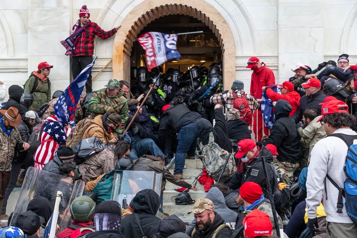 jobagdonuts's tweet image. Just a reminder to MAGAt Trumpers calling for civil war…
The last time you thought you were doing something… a couple thousand of you fucked up your lives forever.
