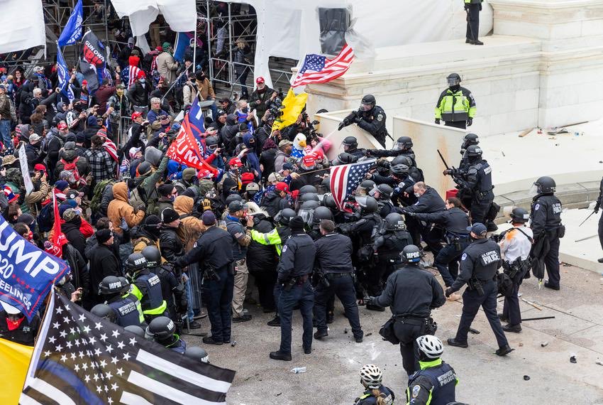 jobagdonuts's tweet image. Just a reminder to MAGAt Trumpers calling for civil war…
The last time you thought you were doing something… a couple thousand of you fucked up your lives forever.