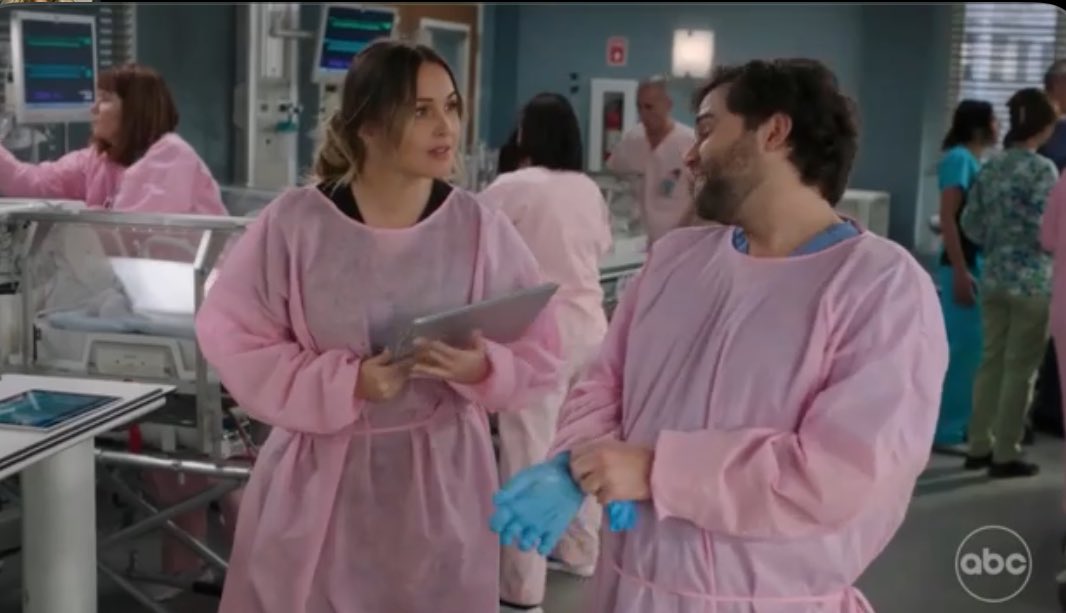 we got the best scenes of JOVI tonight! I'll always say this is and it'll be the best friendship🥹💘💘 We're gonna miss seeing this chaotic, funny and messy duo! @camilluddington @JakeBorelli #GreysAnatomy