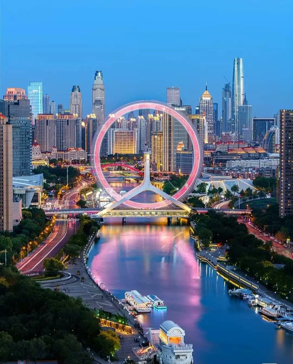 这是著名的天津之眼，亚洲最大的摩天轮。
#天津 #美丽中国