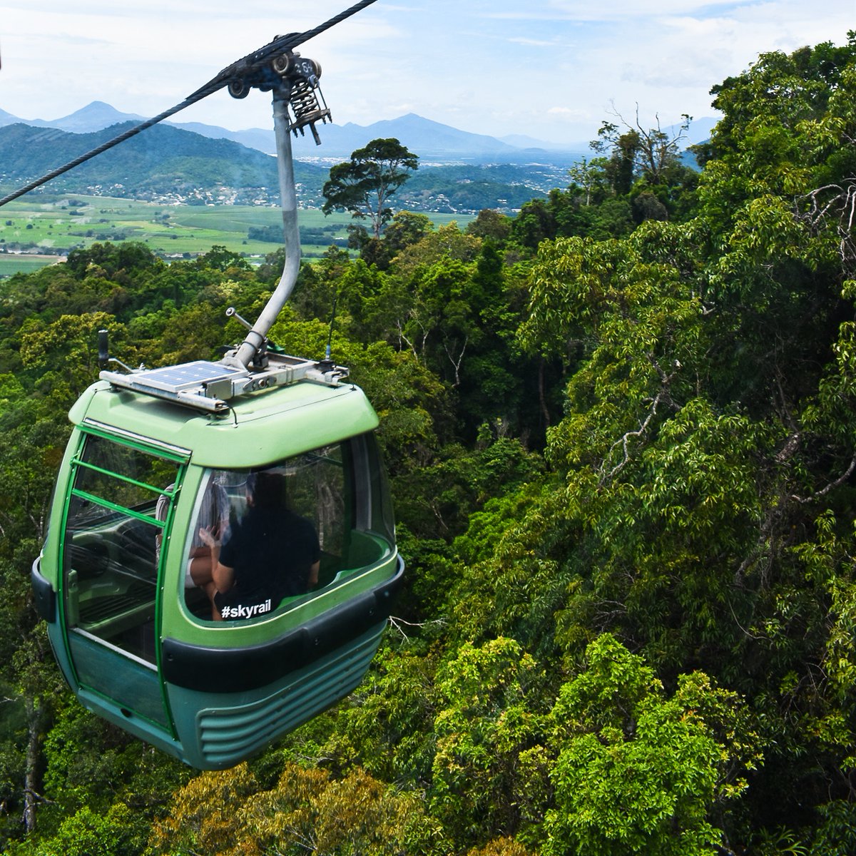 Discover the thrill of exploring an ancient landscape from above with <a href="/SkyrailCairns/">Skyrail</a> and if you are a Foundation member you receive a 50% discount! 👏