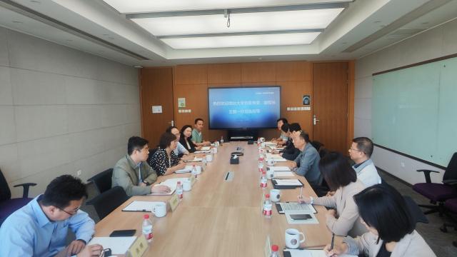 YTU_official's tweet photo. 学校赴中集来福士集团洽谈合作
为进一步加强校企合作、促进产学研深度融合，5月28日，党委常委、副校长王丽带队赴烟台中集来福士海洋工程有限公司，与中集来福士集团助理总裁闫永军等企业相关部门负责人洽谈合作，双方就强化科技成果转化等方面合作进行了深入交流。https://t.co/CMThHsukqI https://t.co/VzXvc7cUlc